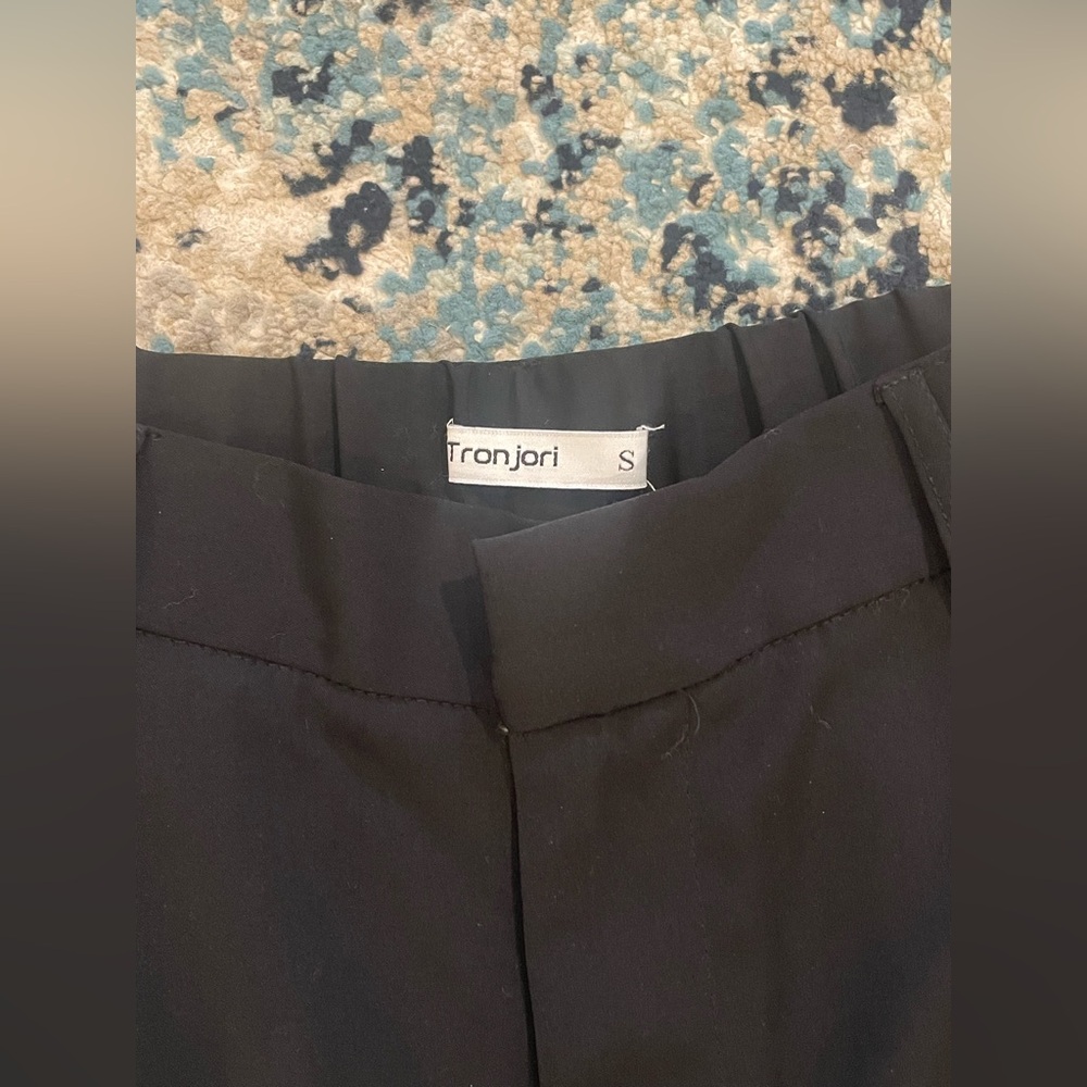 Tronjori Black Wide-Leg Women's Pants w/ Elastic Waist *Like New* Sz 6 - Picture 2 of 5